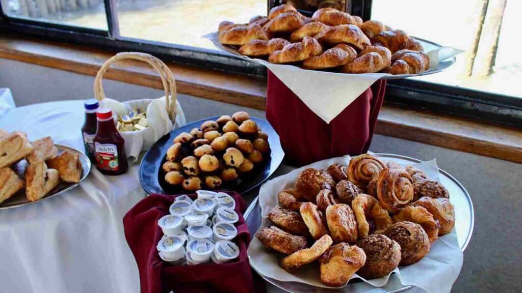  Brunch Buffets and Brunch Bars